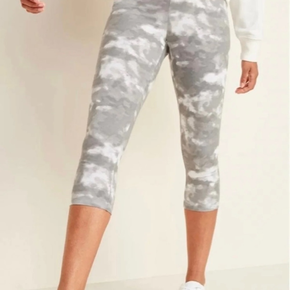 High Waisted Cropped Leggings